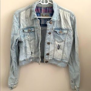 cropped light wash jean jacket
